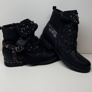 Lala Ikai woman’s Studded Motorcycle - Combat - Ankle boots  size EUR 40 / sz 10